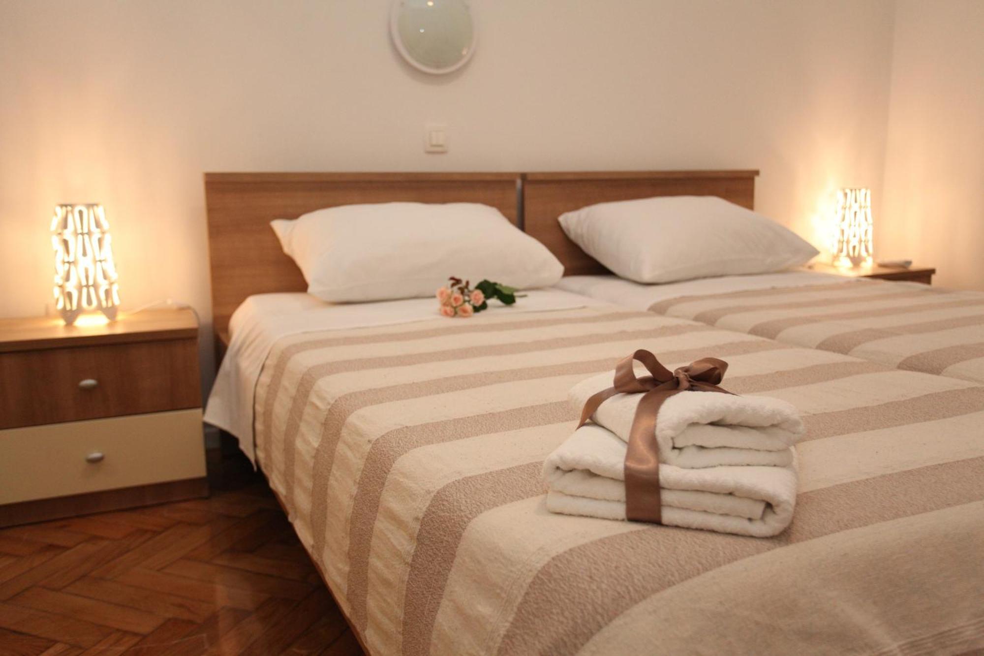 Vincent Apt. In Old Town Centre Apartment